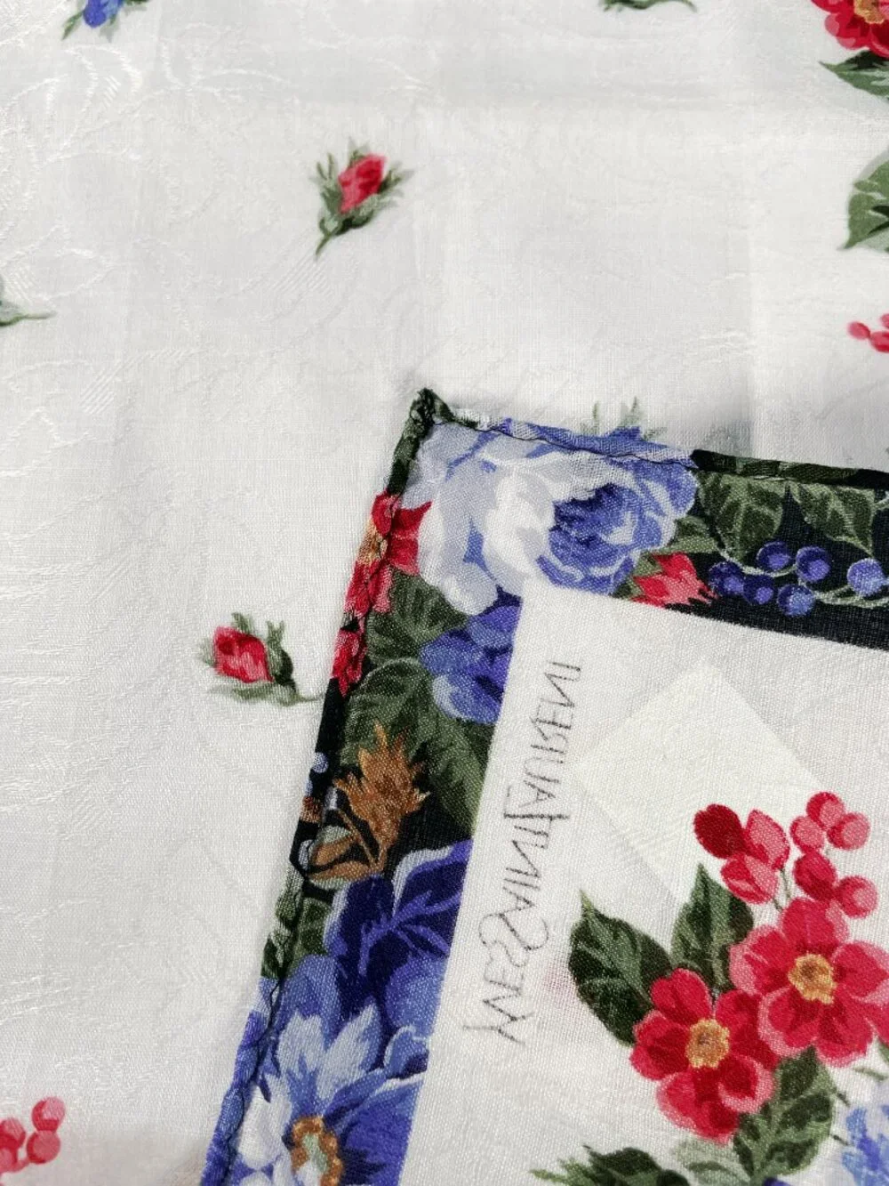 New With Tags Yves Saint Laurent Floral Cotton Scarf - Picture 3 of 14